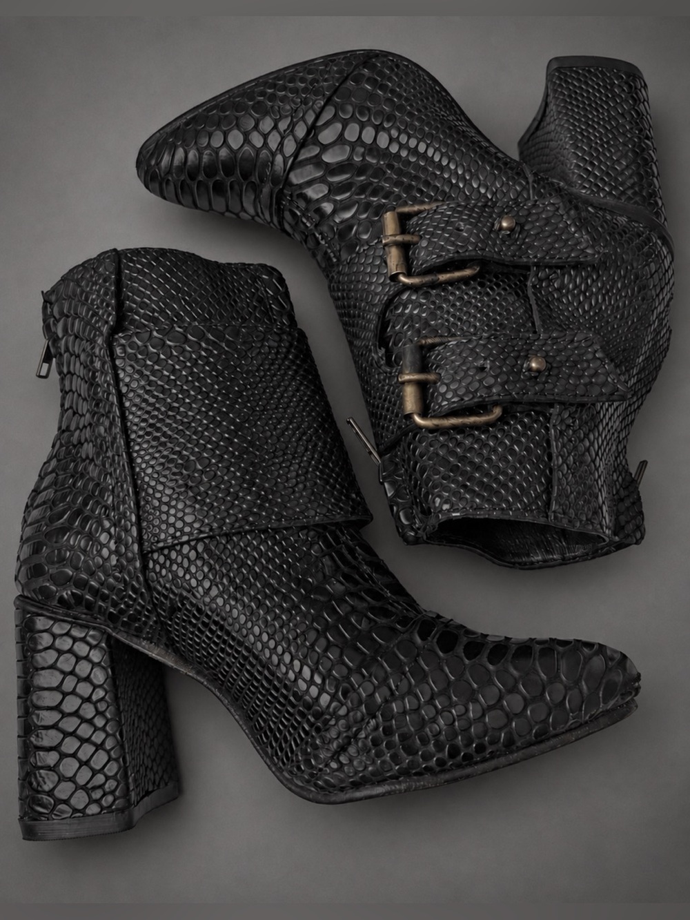 Freebird Joey Black Snake Leather Buckle Booties Size 6 NIB